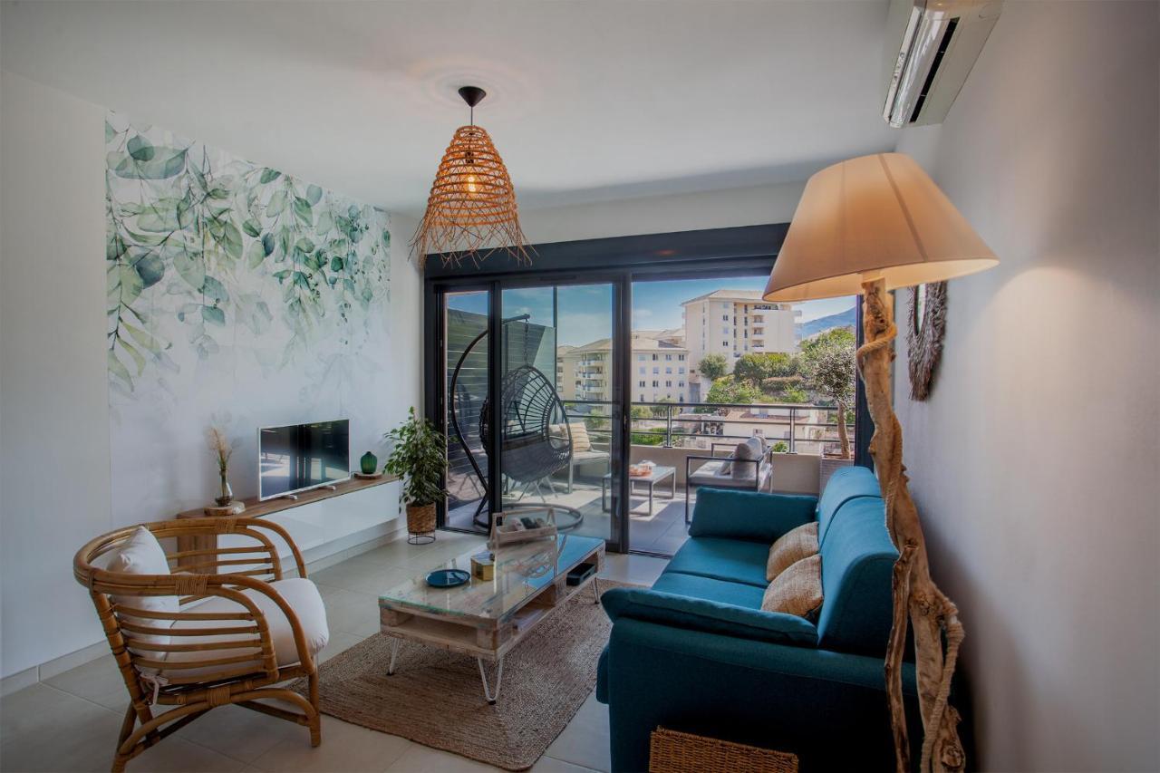 Playa Marina Apartment Coventry Exterior foto