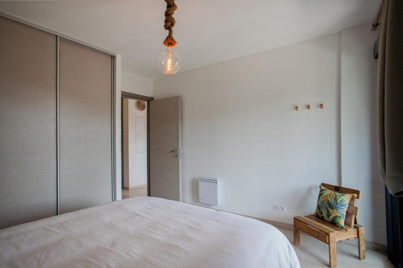 Playa Marina Apartment Coventry Exterior foto